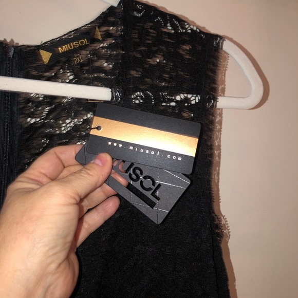 Full length black lace gown.2X. NWT - Picture 3 of 7